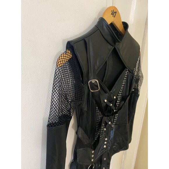 Leg Avenue Women's Black Faux Leather Long Sleeve Key Hole Front One Piece - Sma - Picture 3 of 15